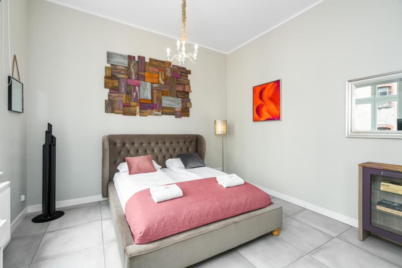 Modish Studio Poznan Old Town By Noclegi Renters Bagian luar foto