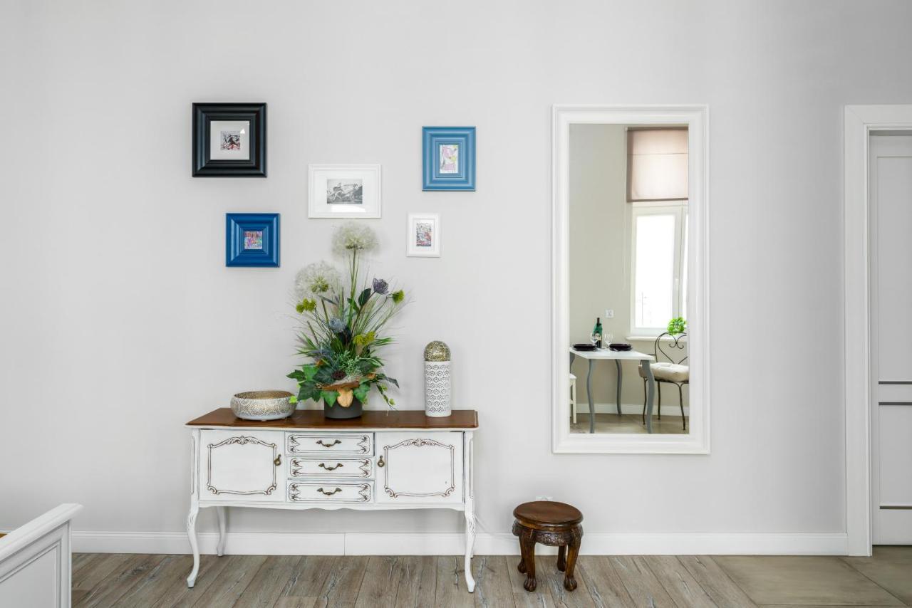 Modish Studio Poznan Old Town By Noclegi Renters Bagian luar foto