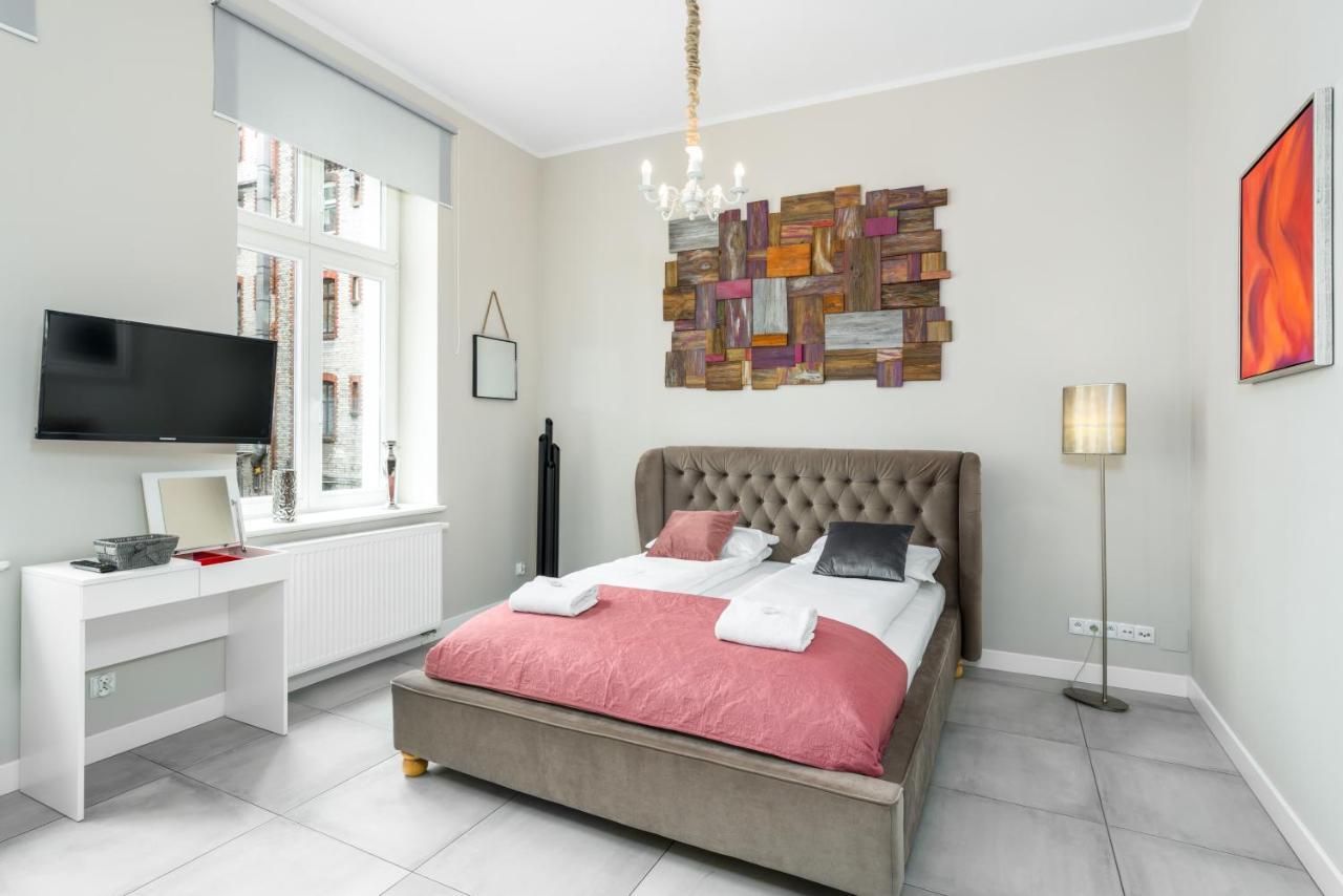 Modish Studio Poznan Old Town By Noclegi Renters Bagian luar foto