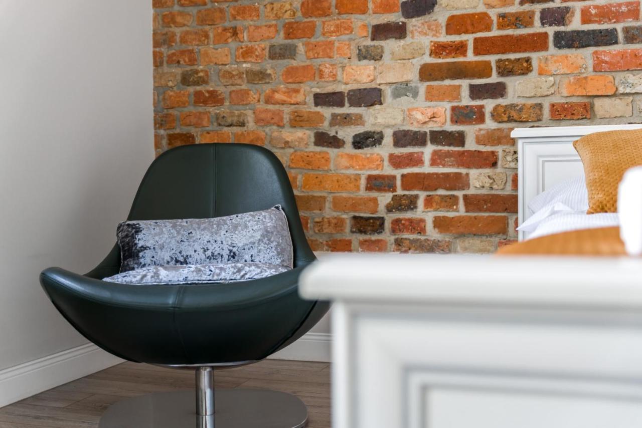 Modish Studio Poznan Old Town By Noclegi Renters Bagian luar foto