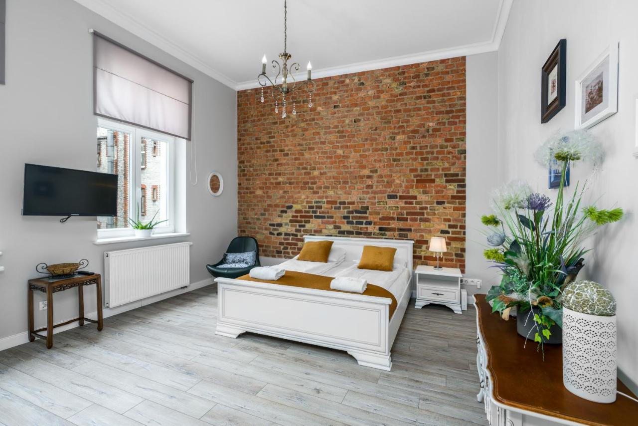 Modish Studio Poznan Old Town By Noclegi Renters Bagian luar foto