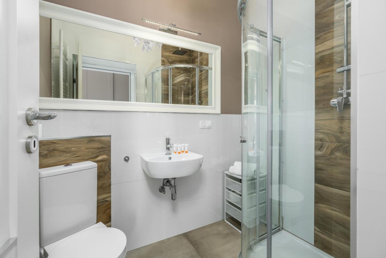 Modish Studio Poznan Old Town By Noclegi Renters Bagian luar foto